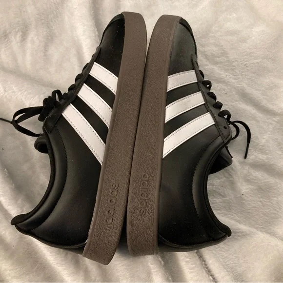 Adidas Women's Black and White Sneakers - Picture 4 of 7